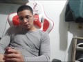 Gamer man jerks off in front of his Stream camera!