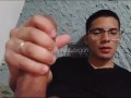 SEXY LATINO pajeando su Enorme Verga!