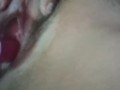 Latina cachonda se masturba con dildo