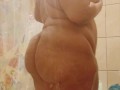 SEXY PREGNANT BBW MAKING HER FAT BOOTY CLAP AND SPLASH IN THE SHOWER