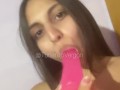 Latina Hot con ganas de chupar una buena Verga!