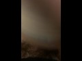 Sa chatte se frotte et mouille sur une bite avant de baiser