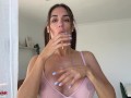 🍭 I tease him sucking a lollipop and he gives me a CREAMPIE🥛- Miss Pasion