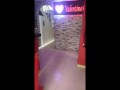 Visito a un buen amigo y mi esposo cornudo escucha todo por celular