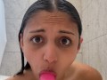 Joven Morocha en la ducha con Ganas de Chupar una Verga