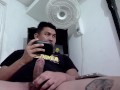 masturbandose colombiando de verga grande en la webcam