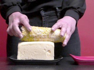 huge group of kernels takes buttery load