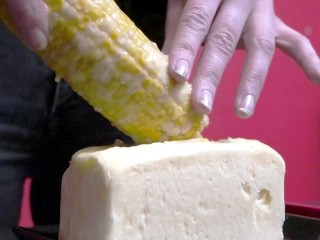 huge group of kernels takes buttery load