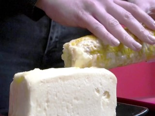 huge group of kernels takes buttery load