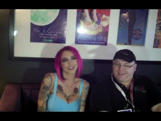 Annabell Peaks w/ Jiggy Jaguar AVN Expo 2017 Las Vegas NV