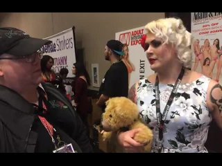 T-Girl Porn Star Isabella Sorrenti w/ Jiggy Jaguar AVN Expo 2017 las Vegas