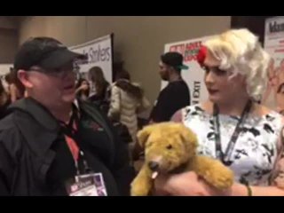 T-Girl Porn Star Isabella Sorrenti w/ Jiggy Jaguar AVN Expo 2017 las Vegas