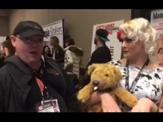 T-Girl Porn Star Isabella Sorrenti w/ Jiggy Jaguar AVN Expo 2017 las Vegas