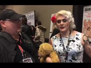 T-Girl Porn Star Isabella Sorrenti w/ Jiggy Jaguar AVN Expo 2017 las Vegas