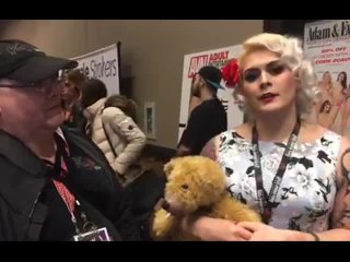 T-Girl Porn Star Isabella Sorrenti w/ Jiggy Jaguar AVN Expo 2017 las Vegas