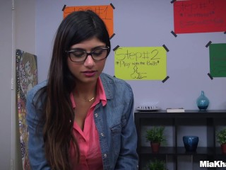 Blowjob Lessons with Mia Khalifa and Her Arab Friend (mk13818)