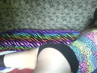 Shaking my ass to Eminem Shake that