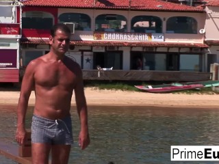 Wild Babalu has an oceanside threeway