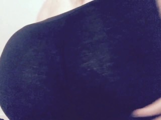 Curvy blonde plays with booty and cum countdown