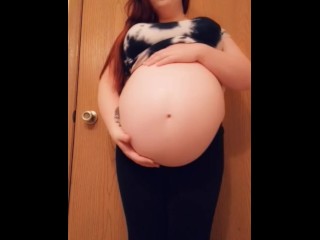 Tiny mama gives a sneak peak of her unborn while baby daddy showers