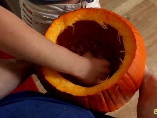 Pumpkin fuckin' leads to sex with hot babe!