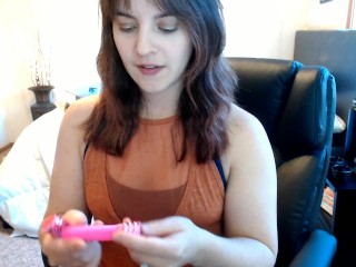 Unboxing Video - Betty's Toybox Maia Vibrators and Jammy Dildo