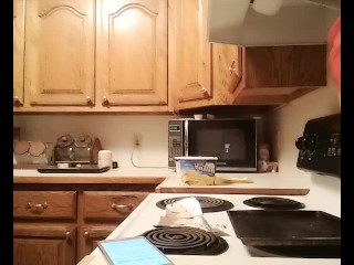 Sexy hard nipple teen milf eating ice cream from carton flashes perky small