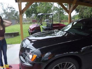 Roadside - Gabriela Lopez gets fucked after her mechanic fixes her car