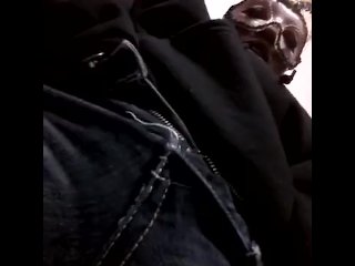 Mardigras bathroom break