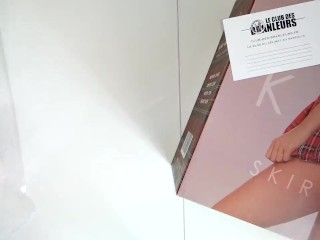 UNBOXING: KYO SKIRT GIRL MASTURBATOR - Fake ass (Club-des-branleurs.fr)