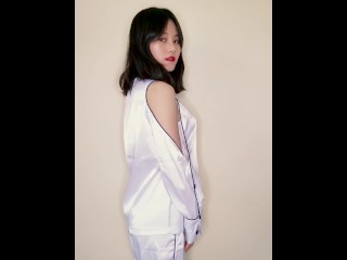 nightclothes changing 你好骚啊！小姐姐试穿品如的睡衣，多款性感内衣试穿秀 污老师炎炎