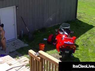 Wild Webcammer Its Cleo Mounts A Tractor & A Dildo!