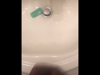 Dirty talk & masturbating ends in huge cumshot.