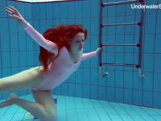 Simonna sexy naked swimming