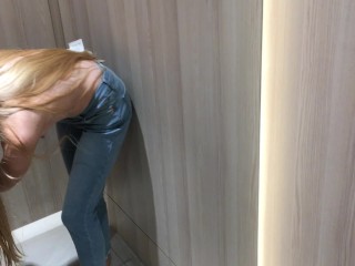 During shopping, a thin girl sucked my dick in the fitting room