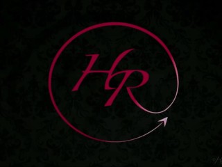 See Tahlia Paris beautiful sexy body in a breathtaking view