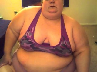 SSBBW struggles to do sit-ups in slow motion 