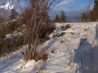 Horny slut fucks herself in snow EMMA HIX