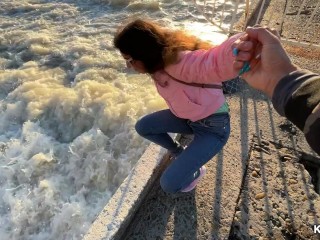 Подцепил деваху и развел на секс в душе