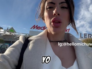 Hago lo que sea por mi iPhone (Completo en OF:@hellomichu)