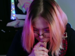 Curvy beauty shows off herself and sucks a dildo - Furiyssh