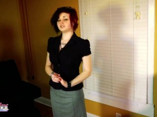 Alternative Hottie Marci Gets Her Clit Vibed To Orgasm!