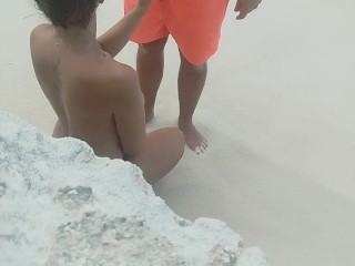 I give a blowjob on the beach with a creampie on my tits