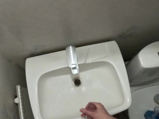 Swedish guy jerking in bathroom, trying to be quiet!