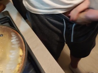 Handjob by cute girlfriend while cooking fries(full vid on my 0nlyfans/ManyVids)