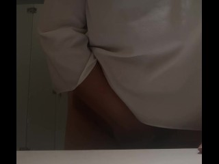 Sneaky Masturbation in Public Rubbing My Pussy Until I Cum