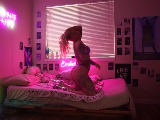 Cuckold Diaries: QoS PAWG Booty Worship TEASER (Full Video on ManyVids/iwantclips/C4S: embermae)