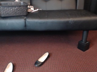 Dip Dangle Swing Crossed Legs Flats