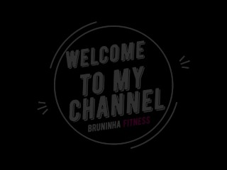 Big-tailed redhead sits on the console opening her pussy and moans deliciously