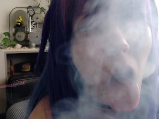 Yandere Egirl smoking with her titties out again(full vid on my 0nlyfans/Manyvids)